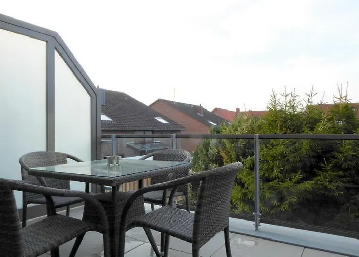 Wind & Welle 1/7, Am Alten Deich 12 丹加斯特